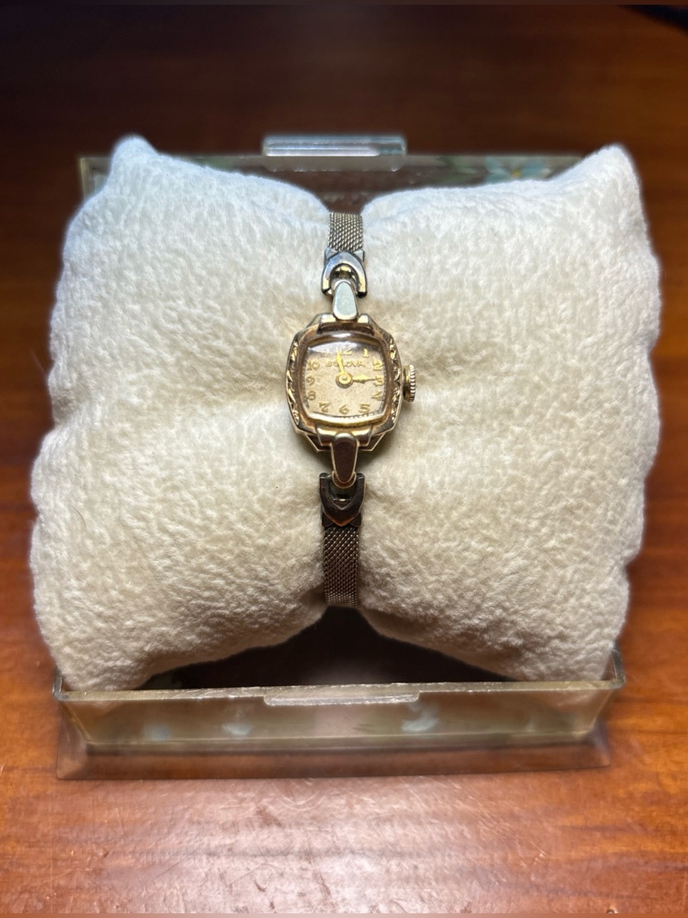 Vintage Bulova Manual Wind Up Women's Watch 10K Gold Filled Case (NOT WORKING)